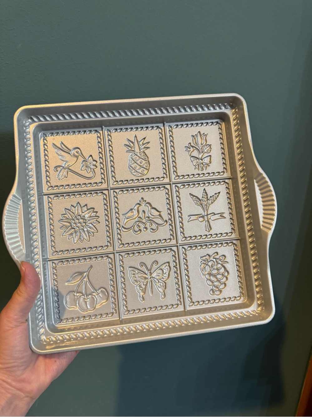 Nordic Ware English Shortbread Pan